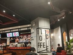 大堂-西西弗书店&矢量咖啡(凯德晶萃广场店)