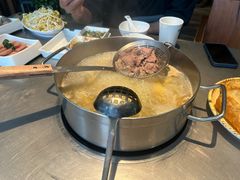 -牛德亨臻牛潮汕火锅(万邦时代店)