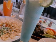 -穹六人间 people 6(岳阳路店)