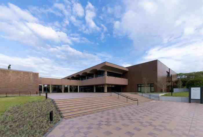 福冈市美术馆-"去的不是时间.当天不开放.能逛了一圈,在.