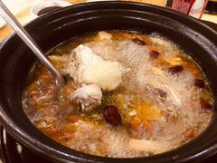 走地鸡-濠轩阁特色生蚝火锅(水湾路店)