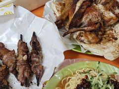 -艾力江和田馕坑烤肉店