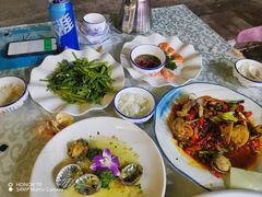 -范饭椰林川湘味海鲜·椰子鸡(三亚湾椰梦长廊店)