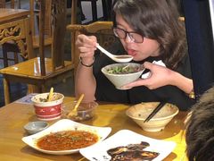 -八一路好吃街(雨田商务大厦店)