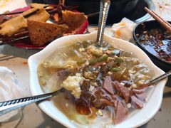 -钢管厂五区小郡肝串串香(奥克斯广场锦城万达店)