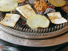 -围炉肉舍•炭烤活鳗•丹东海鲜烤肉(步行街店)