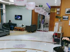 -雅悦齿科(顾村公园店)