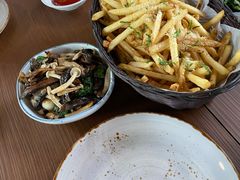 -植物园哈利亚餐厅