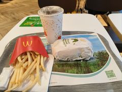 -麦当劳(世贸店)