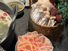 -三出山火锅(南京万象天地店)