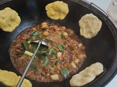 -鲁员外地锅鸡地锅鱼(古墩路店)