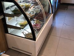 面包甜点陈列柜-凤齐羊肉烩面馆