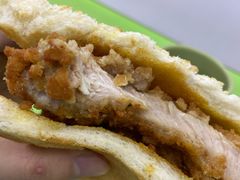 猪扒包-胜利茶餐室