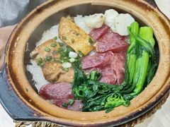 腊肠拼鱼腩煲仔饭-何煲强·煲仔饭·啫啫煲顺德老字号(上下九店)