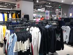 -唯品会(北京国瑞城店)