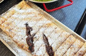 Italian Chocolate Pizza