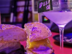 -DEEP·美式餐吧(五棵松华熙LIVE店)