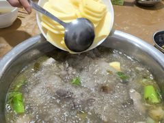 -黑竹沟新场牛肉火锅