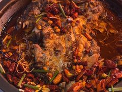 -鸣记脆皮烤鱼·海鲜烤鱼(三八广场店)