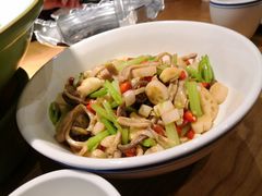 酸辣藕尖炒肚丝-费大厨辣椒炒肉(万家丽一店)