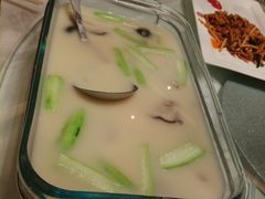 丝瓜汤-俏江南(中山路先天下广场店)