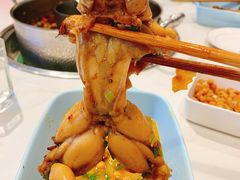 -蛙两只美蛙鱼头火锅(恒茂店)