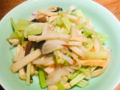 -弄堂里·寻味杭州(湖滨银泰in77C区店)