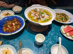 -呷湘厨·鱼汤捞饭·剁椒鱼头·辣椒炒肉(国家会展中心店)
