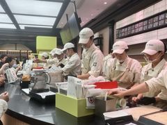 -HOT CRUSH趁热集合·现烤面包(环球港店)