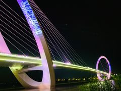 -南京眼步行桥