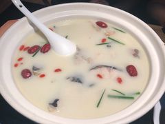 江团鱼炖汤-老阿爸鲜鱼土菜(昆山花桥店)