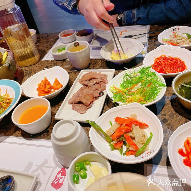 春天吃肉肉[调皮][胜利]