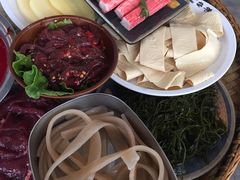 -王婆乔鲜鱼自助火锅(蜀汉路店)