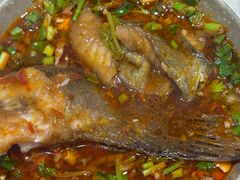 -肖肖酸萝卜鱼火锅(总店)