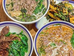 -云阿蛮云南生烫牛肉米线(奉贤路店)