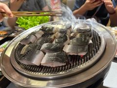 -围炉肉舍•炭烤活鳗•丹东海鲜烤肉(步行街店)