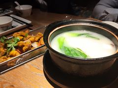 -吴越荣记苏州菜·松鼠桂鱼100%活鱼现做(斜塘老街店)