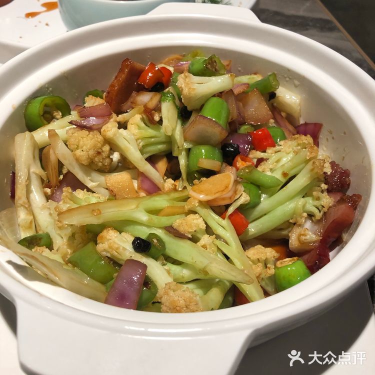 点的菜偏甜口，泡饭很好吃