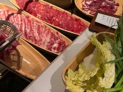 -左庭右院鲜牛肉火锅(金山万达店)
