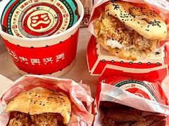 -塔斯汀中国汉堡(白云京溪地铁站店)