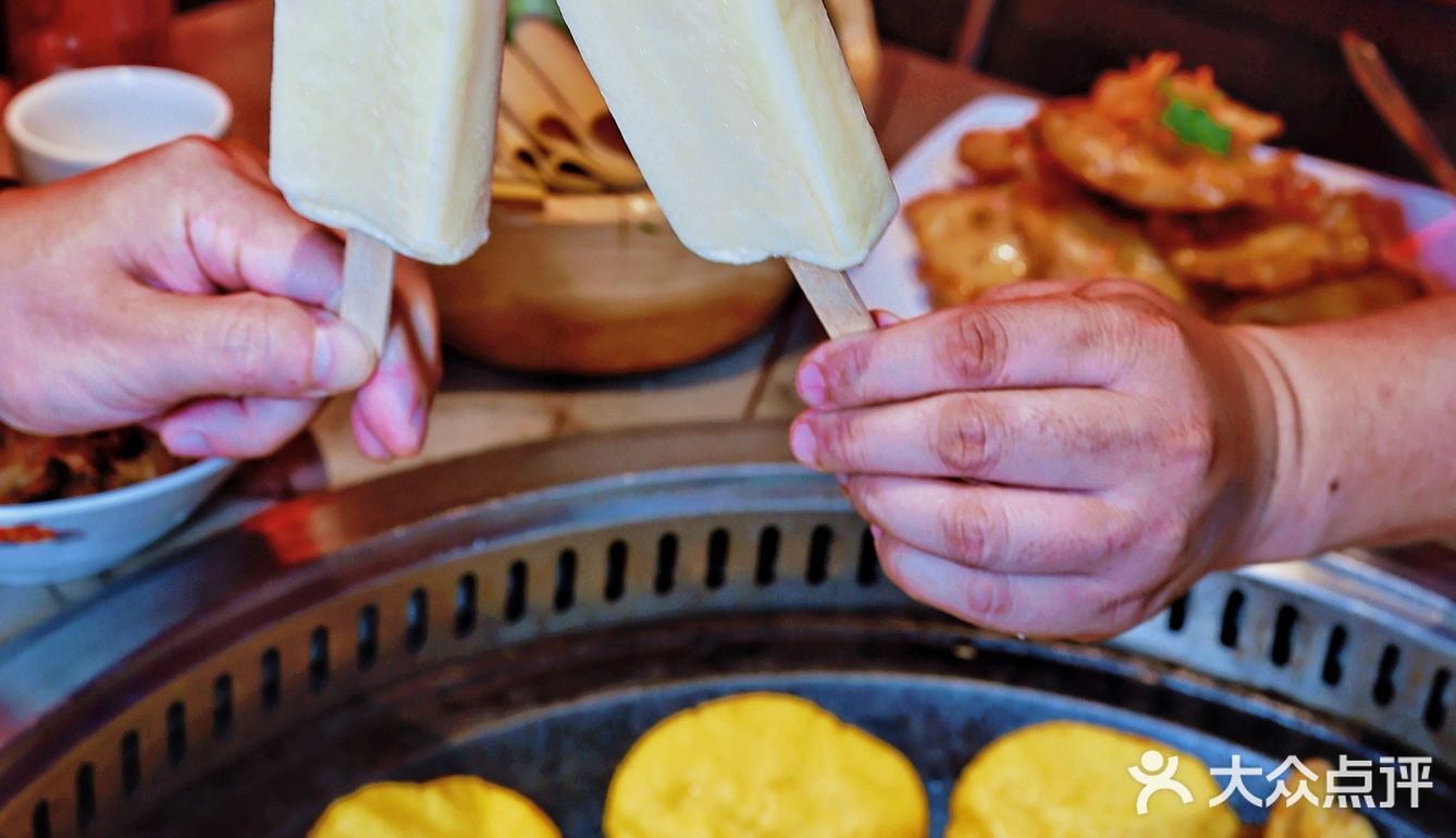 上海｜被东北朋友带来吃的铁锅炖。。。香😭了！