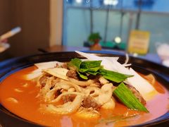 襄阳砂锅牛三鲜-莲餐厅·湖北菜·藕汤是头牌(愚园路店)