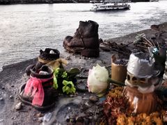 -多瑙河畔鞋履雕塑