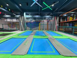 -反弹蹦床公园·亲子乐园·团建·派对(尚品奥莱店)