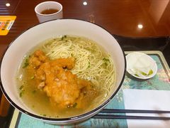 -百年老字号·观振兴蟹黄面·三虾面·苏式面(观前街富仁坊巷店)