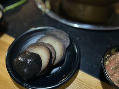 -果松木炭酸菜铜火锅·外婆参鸡汤