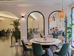 -何适山庄 ·可团建(水长城P2停车场店)