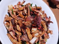 -吃饭皇帝大土家民族菜(荟聚店)