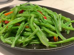 -本来精品川菜(嘉里中心店)