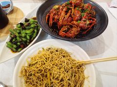 -肥肥虾庄·金牌油焖大虾(首义路店)